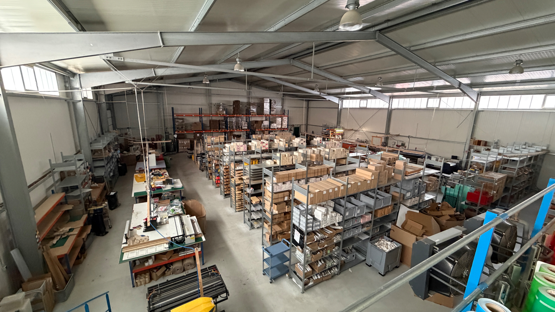 Lager und Versandbereich der SchrittMedia Produktion in Lünen